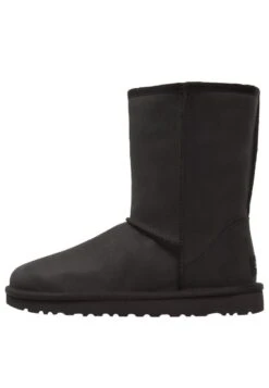 Ugg Classic- Snowboots- Black 10 Ugg Classic- Snowboots- Black -Ugg Verkoopwinkel da67aaaffe22456ab17505d38c899b49