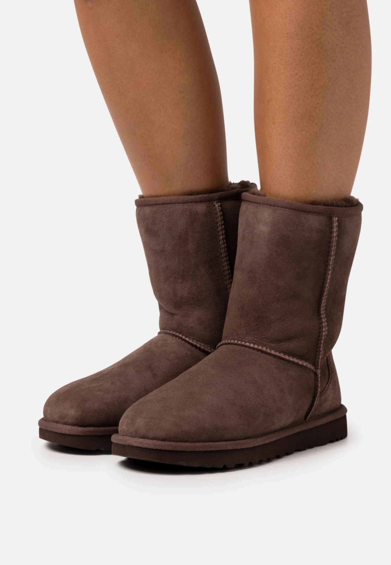 Ugg Classic Short - Korte Laarzen - Burnt Cedar 3 Ugg Classic Short - Korte Laarzen - Burnt Cedar