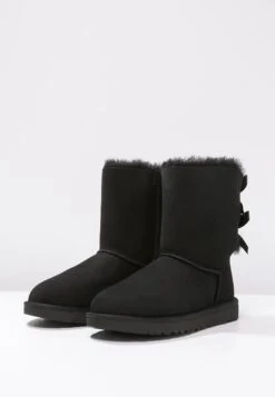Ugg Bailey Bow - Korte Laarzen - Black -Ugg Verkoopwinkel e2cd0cc66580441eb0c87b0ddcd2dbb3