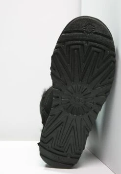 Ugg Mini Bailey Bow - Korte Laarzen - Black 14 Ugg Mini Bailey Bow - Korte Laarzen - Black -Ugg Verkoopwinkel e627d034f97044338cc560aac2eb763b