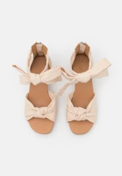 Ugg Yarrow - Sandalen Met Plateauzool - Natural 13 Ugg Yarrow - Sandalen Met Plateauzool - Natural -Ugg Verkoopwinkel e9b9f9741281468bac107abb8380e10a