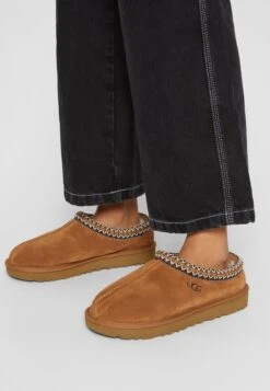 Ugg Tasman - Pantoffels - Chestnut 13 Ugg Tasman - Pantoffels - Chestnut -Ugg Verkoopwinkel f4a2726f953e43e18a88a005f4888e14