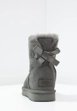 Ugg Mini Bailey Bow - Korte Laarzen - Grey 13 Ugg Mini Bailey Bow - Korte Laarzen - Grey -Ugg Verkoopwinkel f5b569e5d1304ce4b785580800776a57