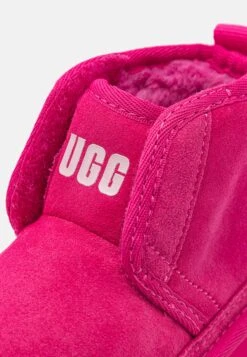 Ugg Accessible Neumel Ez-Fit Unisex - Korte Laarzen - Berry -Ugg Verkoopwinkel f8ea7f253391406cb76a00748c1e6ad4