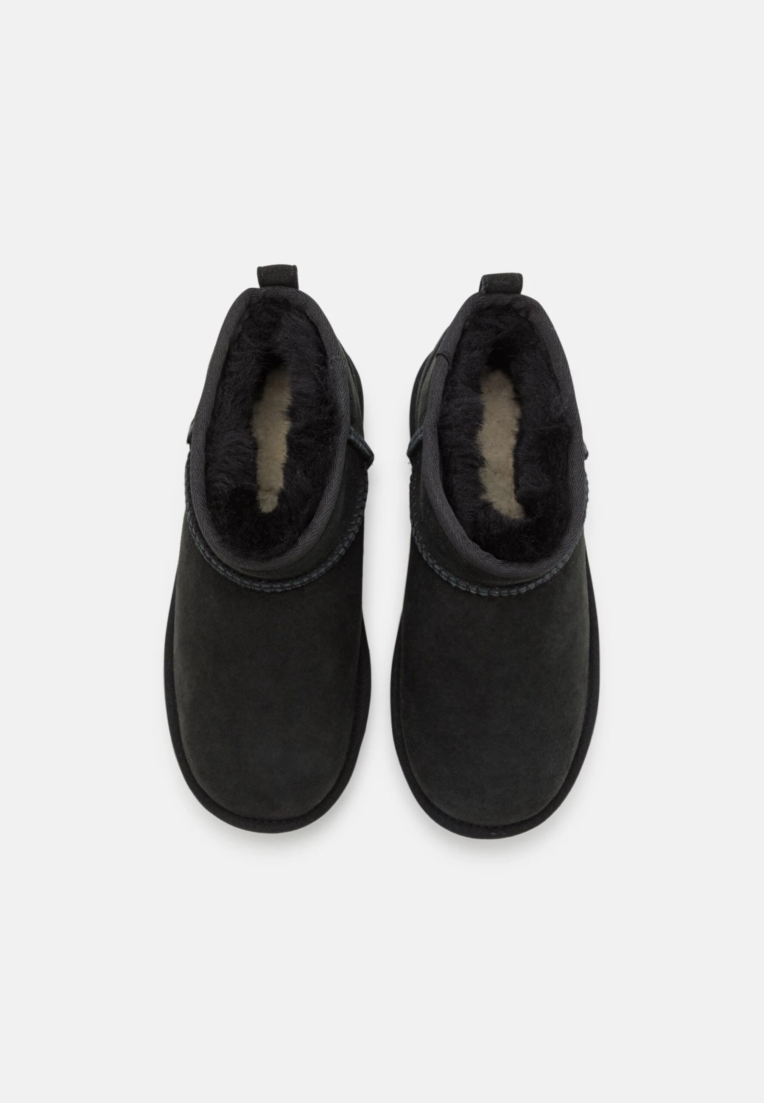 Ugg Classic Ultra Mini Unisex - Korte Laarzen - Black 9 Ugg Classic Ultra Mini Unisex - Korte Laarzen - Black - Afbeelding 7